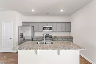 32 English Ct, Simpsonville, SC 29681 - Photo 8