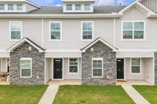 32 English Ct, Simpsonville, SC 29681 - Photo 1