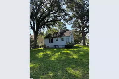 601 Musgrove Street, Clinton, SC 29325 - Photo 2