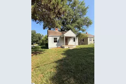601 Musgrove Street, Clinton, SC 29325 - Photo 1