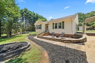 229 Norman Dr, Easley, SC 29640 - Photo 4