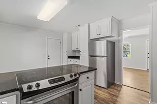 711 Hellams St, Fountain Inn, SC 29644 - Photo 14