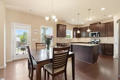 324 Lost Lake Drive, Simpsonville, SC 29681 - Photo 8