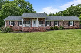 210 Briarwood Dr, Pacolet, SC 29372 - Photo 1
