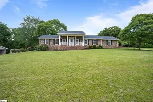 210 Briarwood Dr, Pacolet, SC 29372 - Photo 2