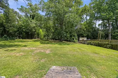 100 Whitener Avenue, Spartanburg, SC 29306 - Photo 20