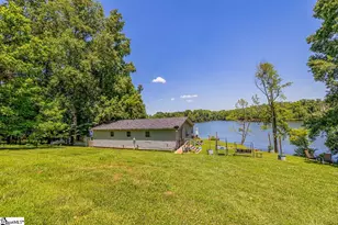 240 Canady Rd, Wellford, SC 29385 - Photo 6