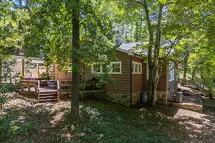 415 E Lakeshore Dr, Landrum, SC 29356 - Photo 34