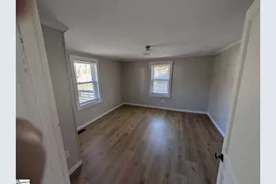 8 Hollywood Street, Inman, SC 29349 - Photo 2