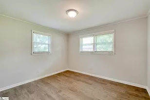 1291 Montview St, Spartanburg, SC 29307 - Photo 10