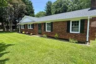 228 Green Ridge Dr, Moore, SC 29369 - Photo 2