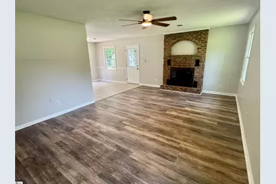 228 Greenridge Drive, Moore, SC 29369 - Photo 4