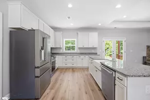 912 Watercrest Rd, West Union, SC 29696 - Photo 12