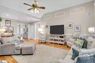 409 Arthurs Ct, Duncan, SC 29334 - Photo 10