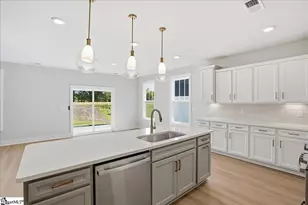122 Mossend St, Woodruff, SC 29388 - Photo 6