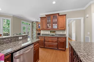 103 Country Club Dr, Laurens, SC 29360 - Photo 8