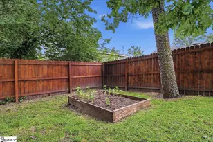 902 E Lee Rd, Taylors, SC 29687 - Photo 32