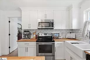 902 E Lee Rd, Taylors, SC 29687 - Photo 8