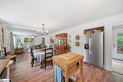 902 E Lee Road, Taylors, SC 29687 - Photo 10