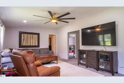 13869 S Highway 101, Gray Court, SC 29645 - Photo 6
