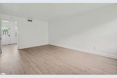 1446 Dover Road, Spartanburg, SC 29301 - Photo 10