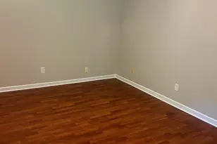 25 Oakwood Dr, Greenville, SC 29609 - Photo 2