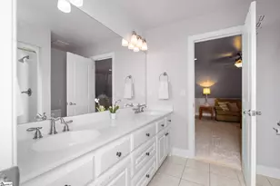 127 Warren Dr, Easley, SC 29640 - Photo 38