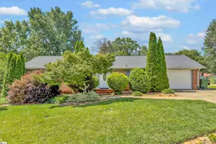 412 Holly Ln, Mauldin, SC 29662 - Photo 1