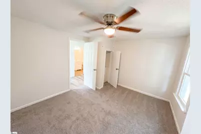 202 E Centennial Street, Clinton, SC 29325 - Photo 12
