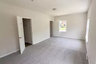 202 E Centennial St, Clinton, SC 29325 - Photo 6