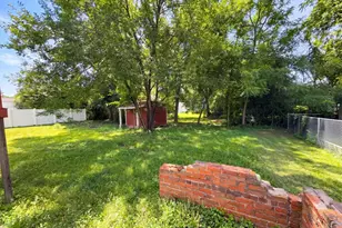 202 E Centennial St, Clinton, SC 29325 - Photo 22