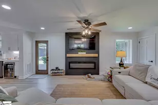 219 McCall Rd, Simpsonville, SC 29680 - Photo 14