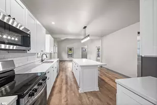 608 Easley Bridge Rd, Greenville, SC 29611 - Photo 8