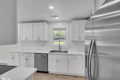 1 W Golden Strip Drive, Mauldin, SC 29662 - Photo 8