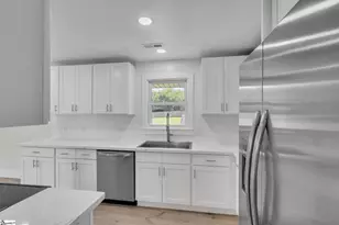 1 W Golden Strip Dr, Mauldin, SC 29662 - Photo 8