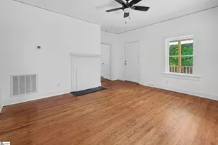 586 Hickory Dr, Startex, SC 29377 - Photo 6