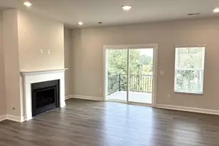 25 Pikewood Ln, Greenville, SC 29607 - Photo 8