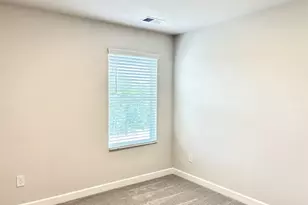 25 Pikewood Ln, Greenville, SC 29607 - Photo 12