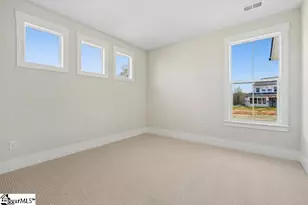 108 Livery Dr, Simpsonville, SC 29681 - Photo 2