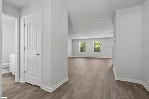105 Spg Knl Wy, Fountain Inn, SC 29644 - Photo 4