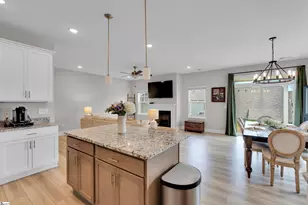 311 Hollenbeck Pl, Greenville, SC 29607 - Photo 6