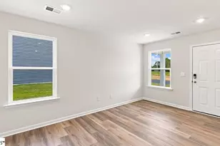 717 Longton St, Woodruff, SC 29388 - Photo 6