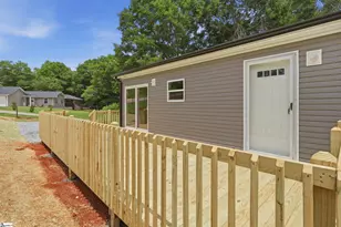 210 Frontier Dr, Easley, SC 29640 - Photo 24