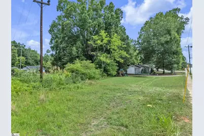 1108 N Harper Street, Laurens, SC 29360 - Photo 2