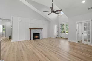 369 Pine Dr, Greer, SC 29651 - Photo 4