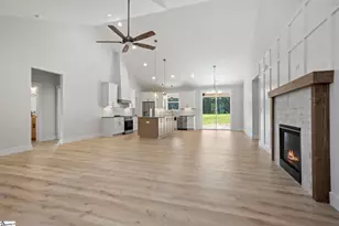 369 Pine Dr, Greer, SC 29651 - Photo 2