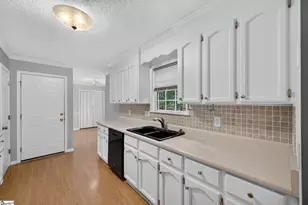 11 Julius Cir, Taylors, SC 29687 - Photo 18
