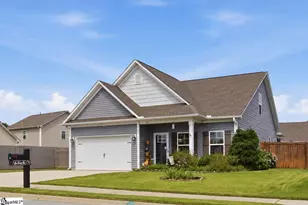 102 Dunsborough Dr, Simpsonville, SC 29680 - Photo 2