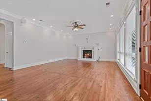 204 Crestwood Dr, Greenville, SC 29609 - Photo 12