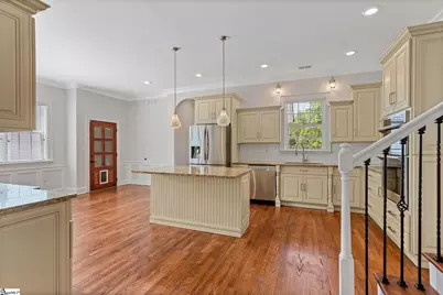 204 Crestwood Drive, Greenville, SC 29609 - Photo 14